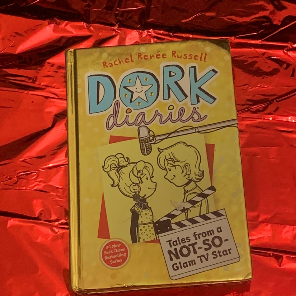 Dork Diaries by Rachel Renée Russell | Tales from a NOT-SO- Glam TV Star Book #7